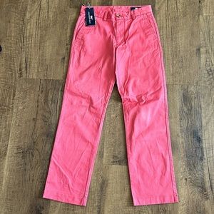 Vineyard Vines Men’s size 28 x 30 the Breaker Pant in Lobster Wash NWT